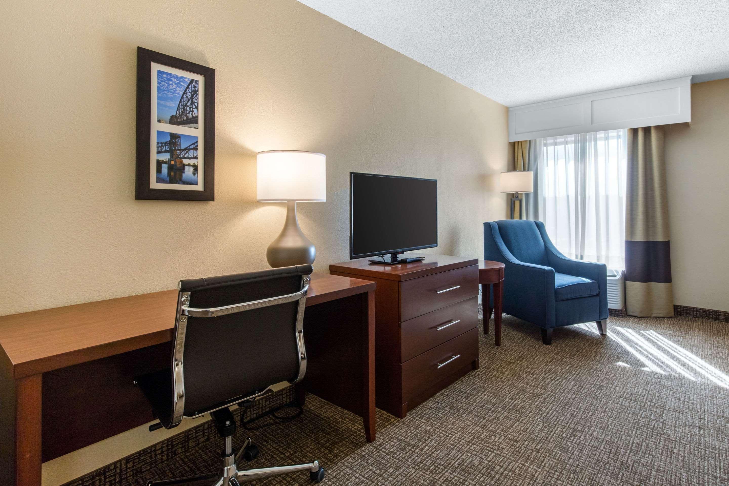 Comfort Inn & Suites Airport Little Rock Exterior photo