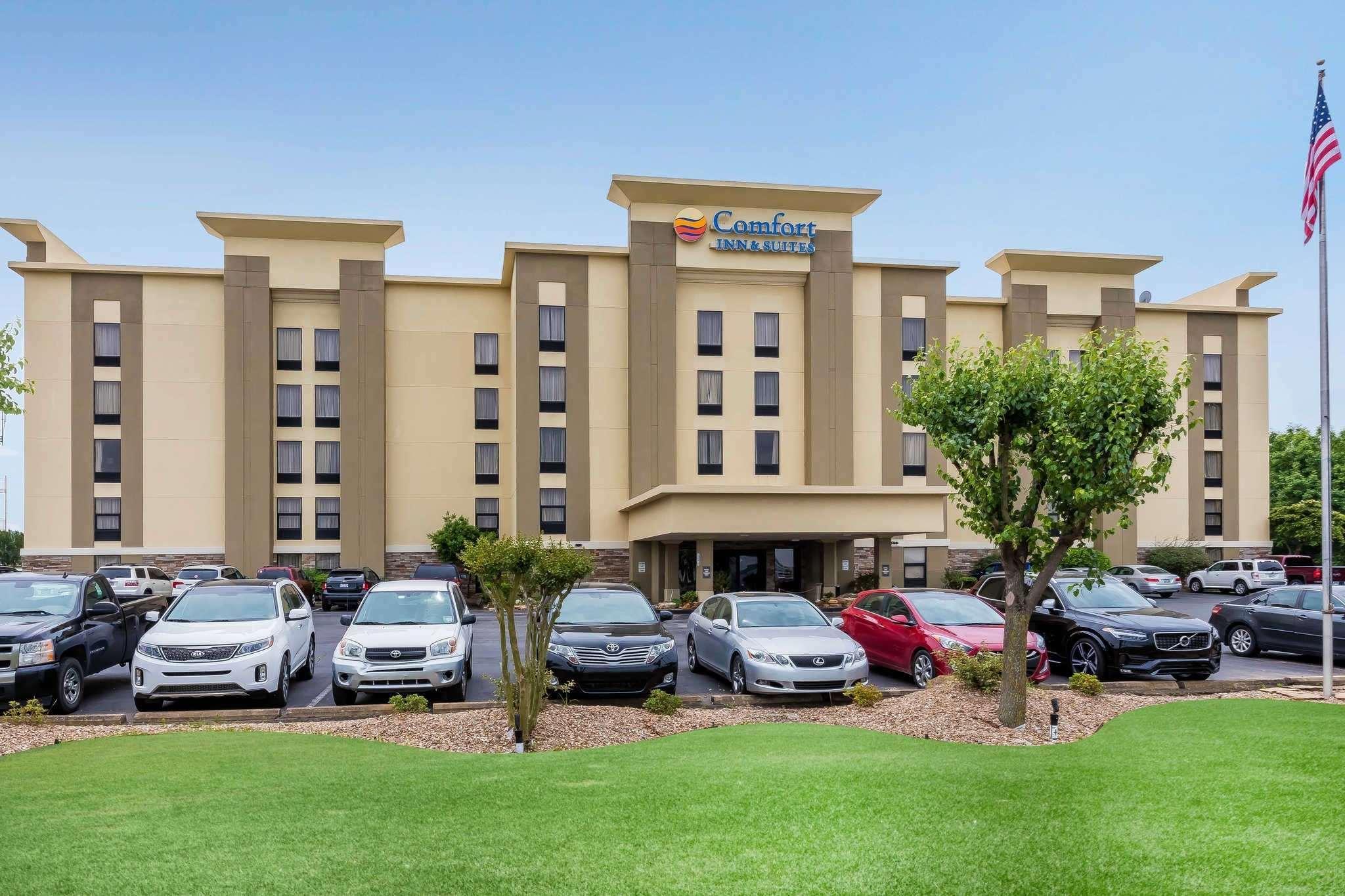 Comfort Inn & Suites Airport Little Rock Exterior photo